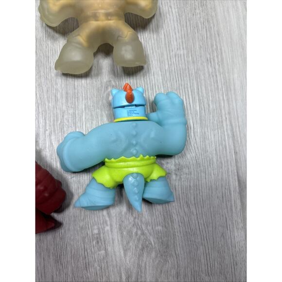 Heroes of Goo Jit Zu All Stars Pack: Blazagon, Rock Jaw, Tyro, Smashadon Figures - Picture 9 of 10